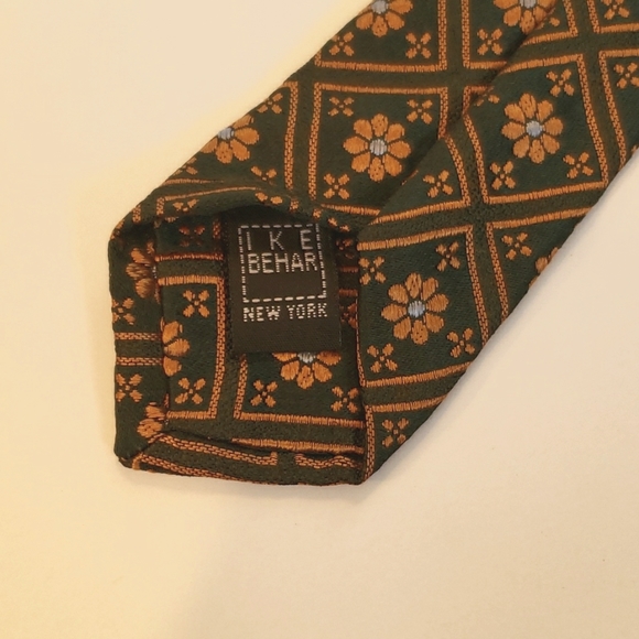 Ike Behar men's 100% silk tie - Picture 4 of 5